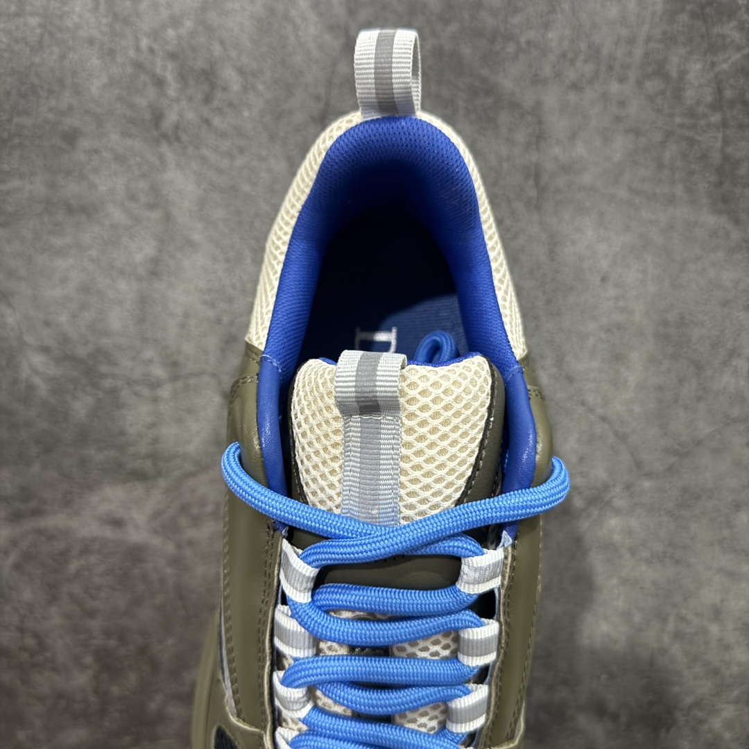 图片[8]-【X1纯原版本】 Dior Homme B22 Trainer Sneaker系列 复古厚底老爹风休闲运动慢跑鞋“生胶底” Dior 迪奥B22 男款慢跑时装运动鞋 原版一比一开发 广东原产原楦原纸版数据开发 配置专柜购物袋及配件(配置抗压快递外包牛皮纸壳 采用光滑牛皮革组合网织布面材质 正确吸汗网布贴合海玻璃CD压纹鞋垫独家开发TPU弹力中底组合TR光泽耐韧锯齿橡胶大底 这款单品从复古慢跑鞋汲取灵感。采用厚实的低帮设计，精选牛皮与网眼织物拼接鞋面，搭配黑白相间的刻花橡胶鞋底。侧面带有浮雕“CD”标志装饰。 尺码：39 40 41 42 43 44 45 46 47-选品中心