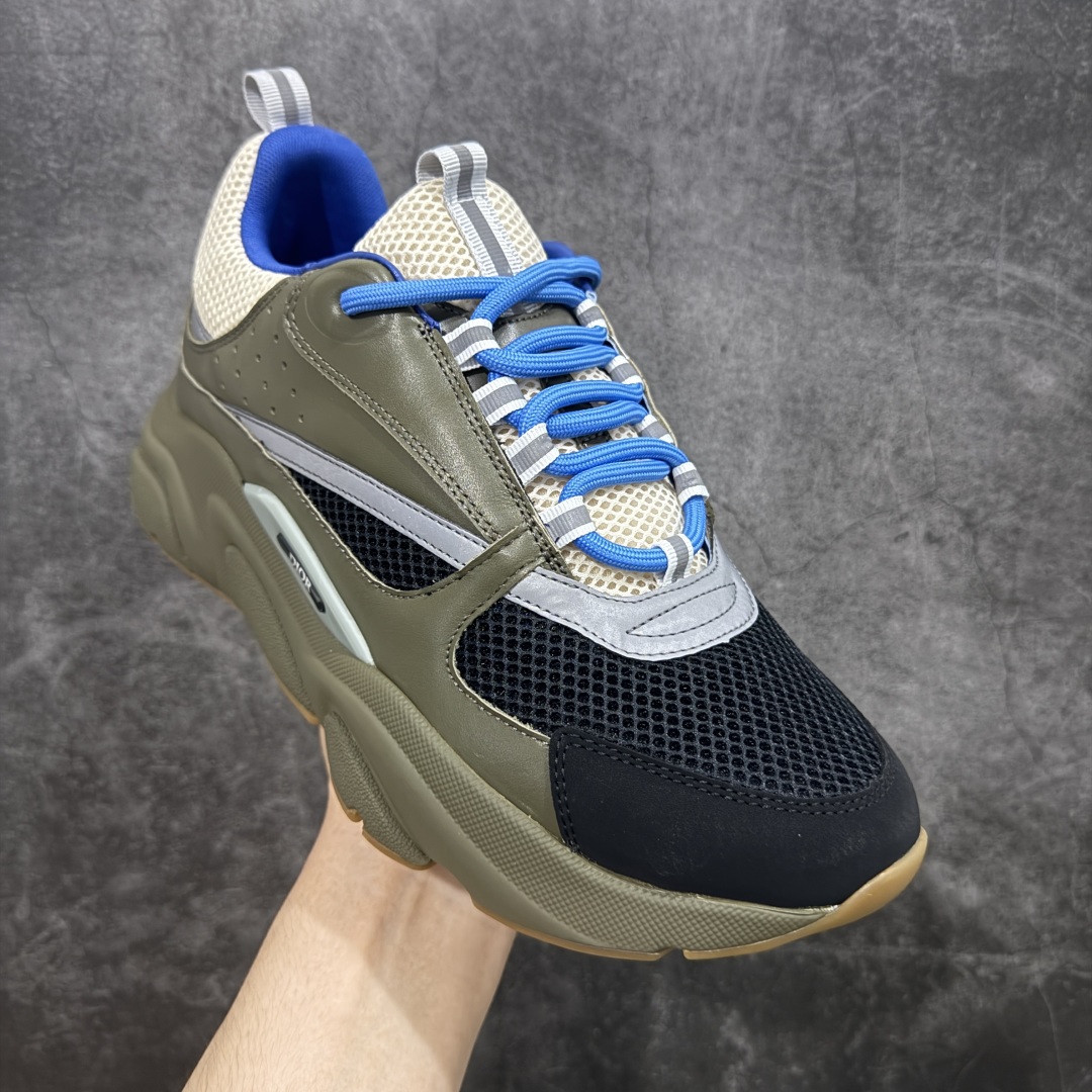 图片[3]-【X1纯原版本】 Dior Homme B22 Trainer Sneaker系列 复古厚底老爹风休闲运动慢跑鞋“生胶底” Dior 迪奥B22 男款慢跑时装运动鞋 原版一比一开发 广东原产原楦原纸版数据开发 配置专柜购物袋及配件(配置抗压快递外包牛皮纸壳 采用光滑牛皮革组合网织布面材质 正确吸汗网布贴合海玻璃CD压纹鞋垫独家开发TPU弹力中底组合TR光泽耐韧锯齿橡胶大底 这款单品从复古慢跑鞋汲取灵感。采用厚实的低帮设计，精选牛皮与网眼织物拼接鞋面，搭配黑白相间的刻花橡胶鞋底。侧面带有浮雕“CD”标志装饰。 尺码：39 40 41 42 43 44 45 46 47-选品中心