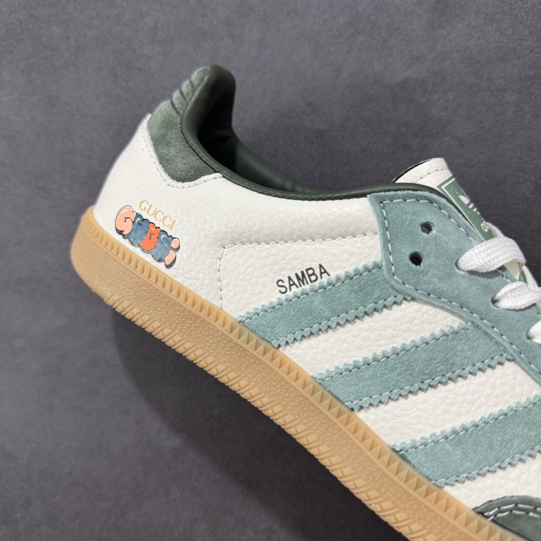 图片[6]-【定制版】adidas originals Samba OG x GUCCI 白绿 桑巴舞系列复古经典轻便板鞋 此款以简约大方的造型设计 给人以随性休闲的时尚格调 穿着舒适轻便，运动灵活自如 满足日常个性穿搭 货号：DX0001 尺码：36 36.5 37 38 38.5 39 40 40.5 41 42 42.5 43 44 44.5 45-选品中心