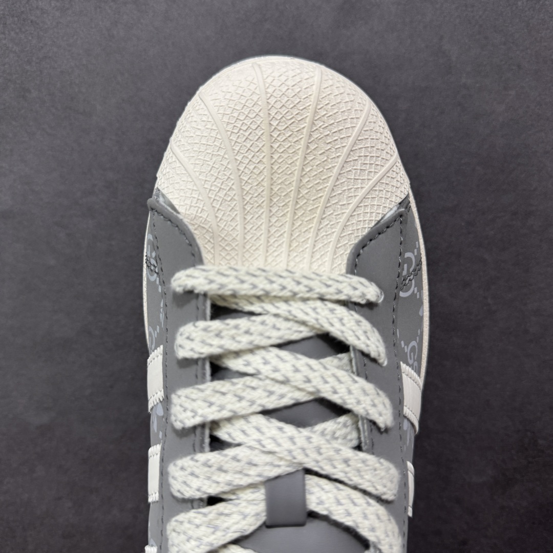 图片[8]-【定制版】Adidas Originals Superstar x GUCCI 灰白满天星 低帮休闲运动板鞋 采用全新头层拼接皮革材质 后跟采用特色3D立体印字 渠道正品订单 诠释市场最高工艺水平 全鞋进口头层皮料打造 货号：SD6818 尺码：36-45半-选品中心