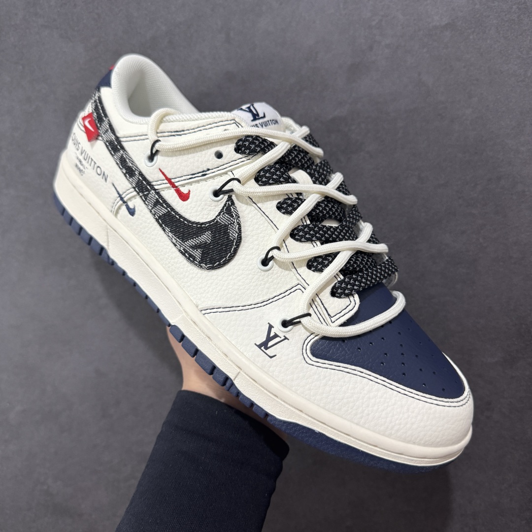  
【定制版】Nike SB Dunk Low LV联名 绑带牛仔黑勾 周年高端定制 低帮休闲板鞋 FC