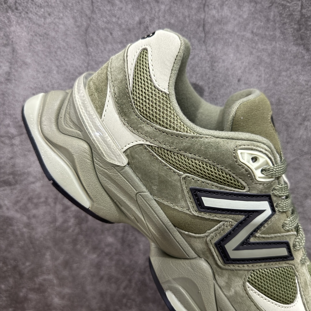 图片[7]-【纯原版】 New Balance NB9060 联名款 复古休闲运动慢跑鞋 墨绿色U9060ZGD 全套原楦原纸板原厂数据开发 进口三明治网面 原装进口翻毛皮料正确绒感卡色 正确中底拉帮中底网布细节 原厂标裁 带紫光防伪 定制后跟透明水晶模块 冲裁组合 大底贴合程度胶水上色把控完美 整洁度挑战全网艺术家 多道序QC把关品质完善 匠心打造 耗时两个月开发完成 工艺极其复杂难度可想而知 新开独立私模大底 全网唯一正确六层组合大底 高端零售专供产物 尺码：36 37 37.5 38 38.5 39 40 40.5 41 42 42.5 43 44 45 46.5-选品中心