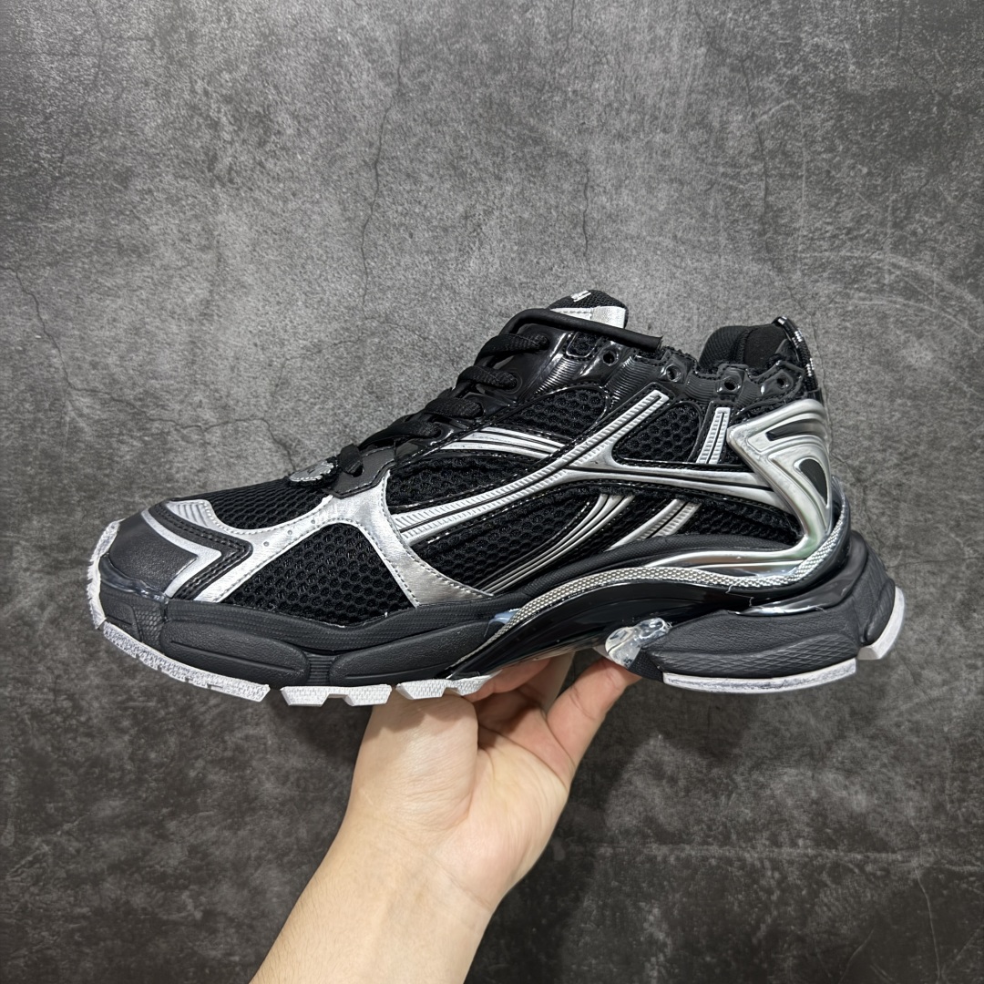 图片[2]-【纯原VG版本】Balenciaga Runner 巴黎世家7代 破坏风 手工做旧款复古老爹鞋 全新外贸版本 核心配合工厂优势供应 该款是通过溢胶 做旧 缝线等细节 展示了设计师 Demna的运动鞋风格 传递复古感 后侧板 翘起的鞋头 展示了 Demna 在结构上的未来构想 尺码：35 36 37 38 39 40 41 42 43 44 45 46-选品中心