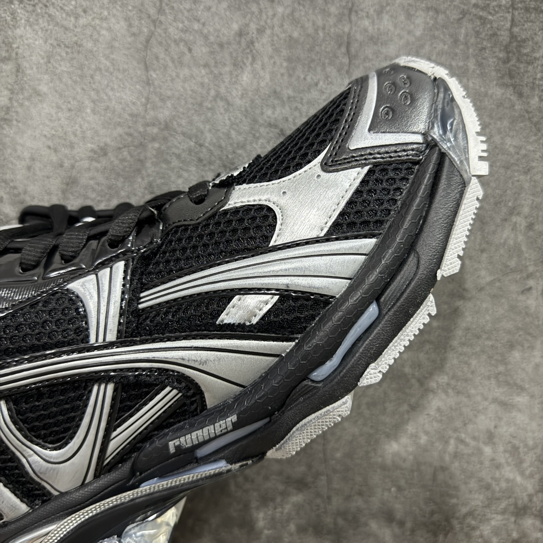 图片[6]-【纯原VG版本】Balenciaga Runner 巴黎世家7代 破坏风 手工做旧款复古老爹鞋 全新外贸版本 核心配合工厂优势供应 该款是通过溢胶 做旧 缝线等细节 展示了设计师 Demna的运动鞋风格 传递复古感 后侧板 翘起的鞋头 展示了 Demna 在结构上的未来构想 尺码：35 36 37 38 39 40 41 42 43 44 45 46-选品中心