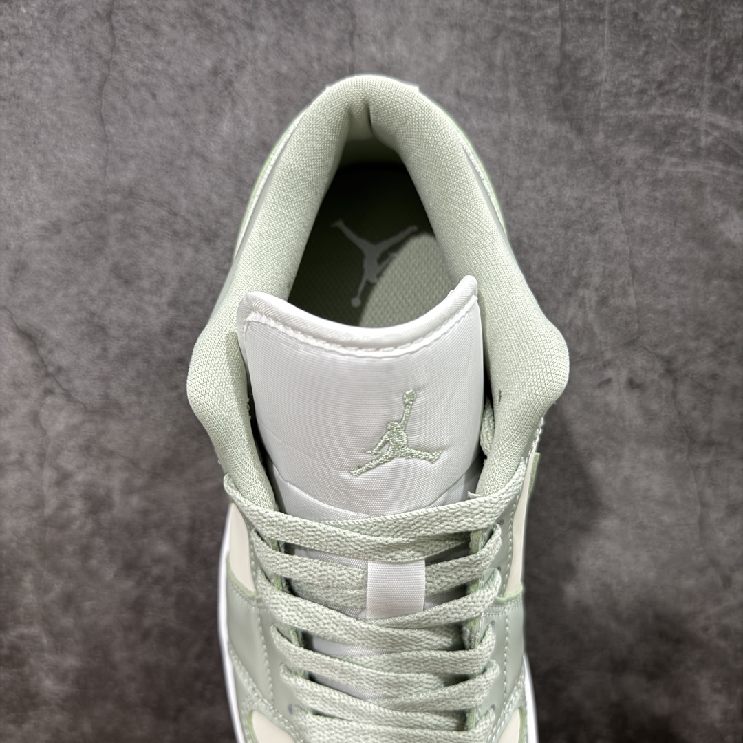图片[8]-【DT纯原】Air Jordan AJ1 Low SE“Seafoam”柔软舒适 防滑耐磨 低帮 复古篮球鞋 女款 绿色 HF4078-100 市面中低帮最具代表性版本没有之一 口碑大厂出品 品控大底版型不断改良更新 全套原纸板楦头开发 确保原汁原味 完美呈现版型 完美零毛边处理 原厂内置全掌气垫 价格定位良心 平台专用代工流水线出品 一眼公司既视感 拿到手的一瞬间就与众不同 碾压市面所有版本 全部原鞋开发 每一个配色都会采购原鞋确认细节 打破市面看图做货无好货之说 尺码：35.5 36 36.5 37.5 38 38.5 39 40 40.5 41 42 42.5 43 44 44.5 45 46-选品中心