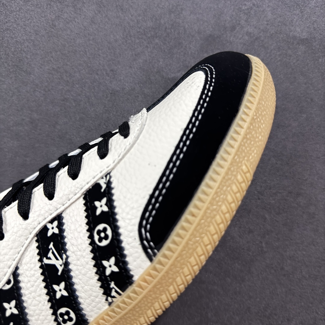 图片[5]-【定制版】adidas originals Samba OG x Louis Vuitton 黑白 桑巴舞系列复古经典轻便板鞋 此款以简约大方的造型设计 给人以随性休闲的时尚格调 穿着舒适轻便，运动灵活自如 满足日常个性穿搭 货号：DX0003 尺码：36 36.5 37 38 38.5 39 40 40.5 41 42 42.5 43 44 44.5 45-选品中心