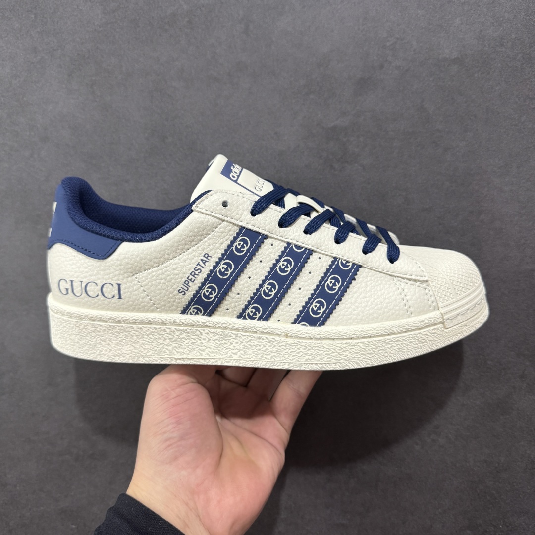  
【定制版】AD Originals Superstar x GUCCI 白蓝
采用全新头层拼接皮革材
