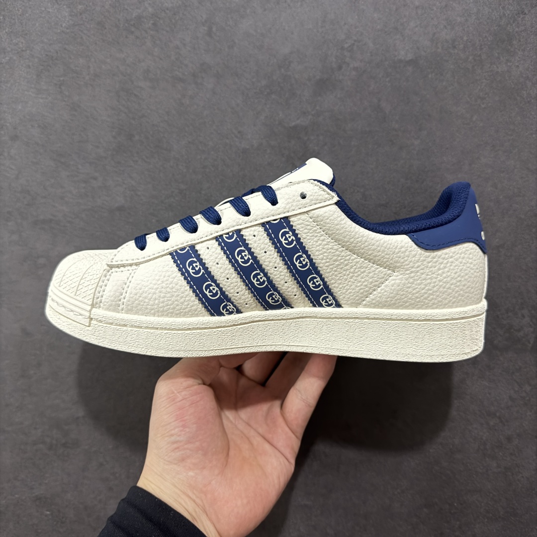  
【定制版】AD Originals Superstar x GUCCI 白蓝
采用全新头层拼接皮革材