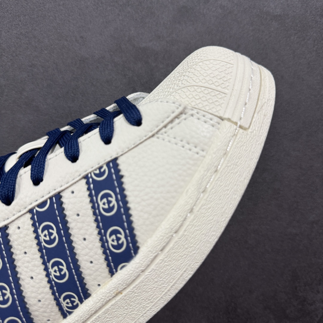  
【定制版】AD Originals Superstar x GUCCI 白蓝
采用全新头层拼接皮革材