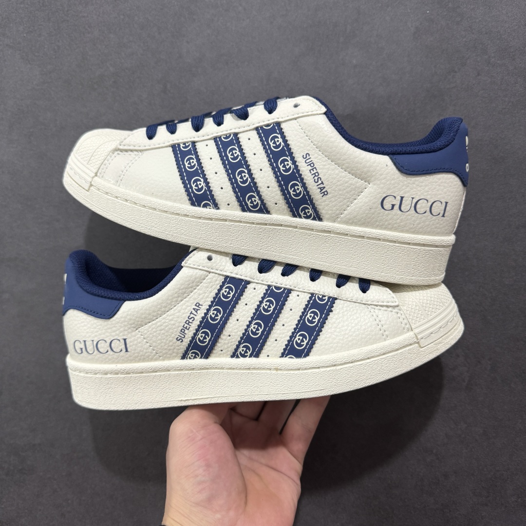  
【定制版】AD Originals Superstar x GUCCI 白蓝
采用全新头层拼接皮革材