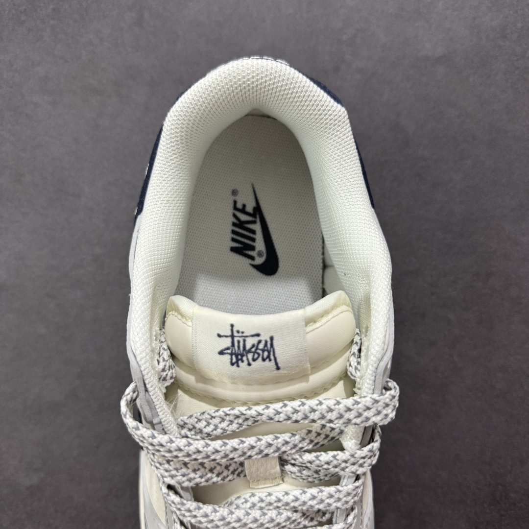  
【定制版】Nike SB Dunk Low“斯图西联名——灰白闪影勾配色” 高端定制 低帮休闲板鞋 