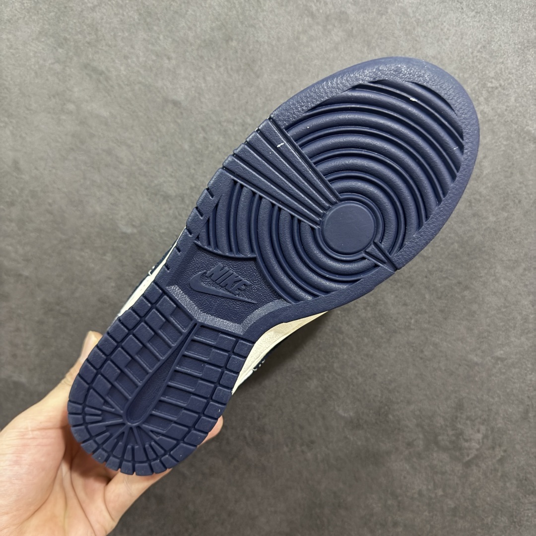  
【定制版】Nike SB Dunk Low“斯图西联名——灰白闪影勾配色” 高端定制 低帮休闲板鞋 