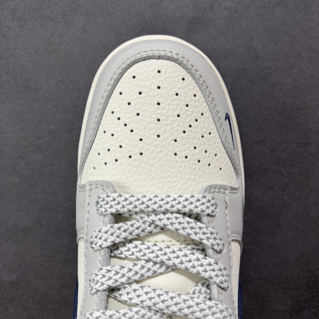  
【定制版】Nike SB Dunk Low“斯图西联名——灰白闪影勾配色” 高端定制 低帮休闲板鞋 
