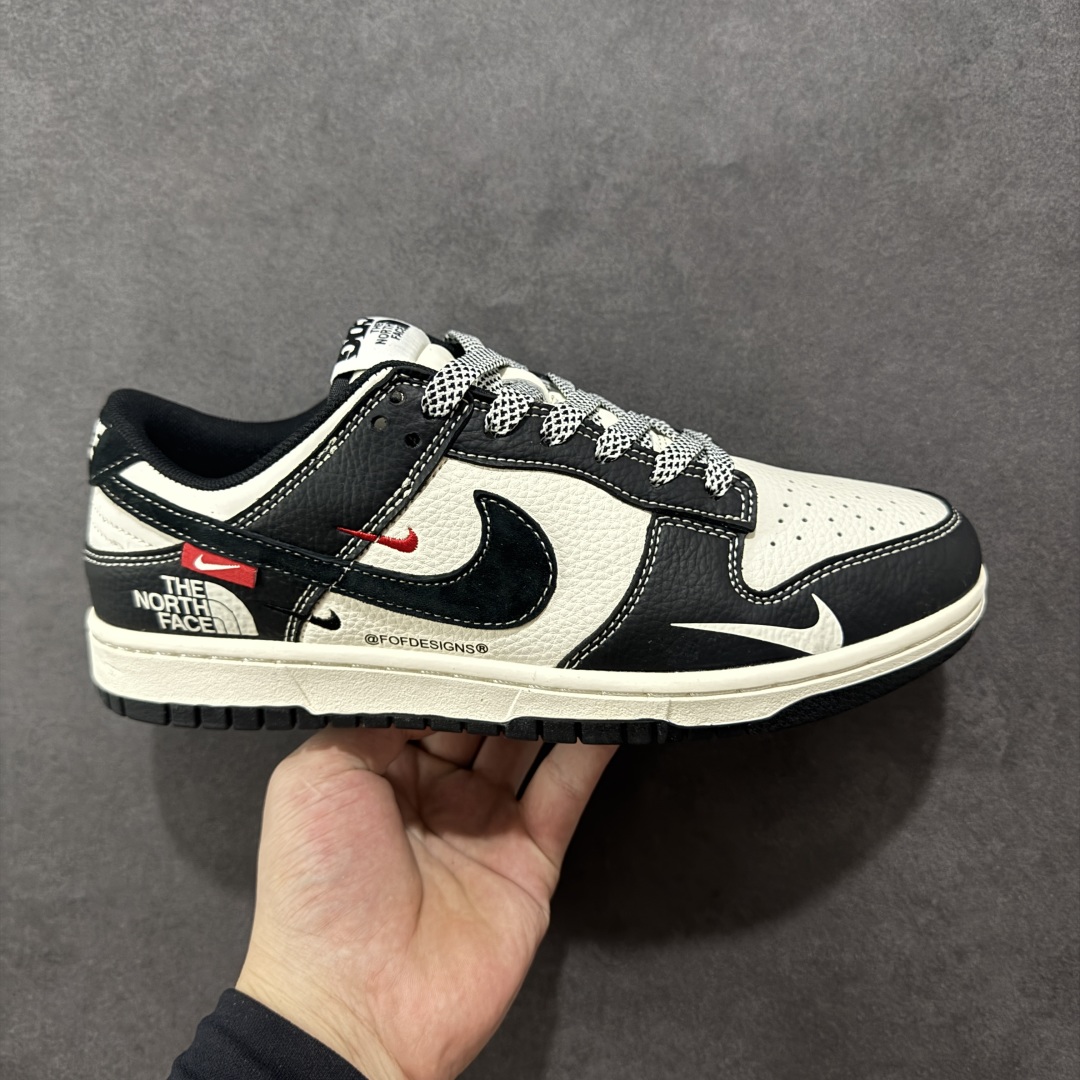  
【定制版】Nike SB Dunk Low 北面联名 黑白黑勾黑勾 周年高端定制 低帮休闲板鞋 YX