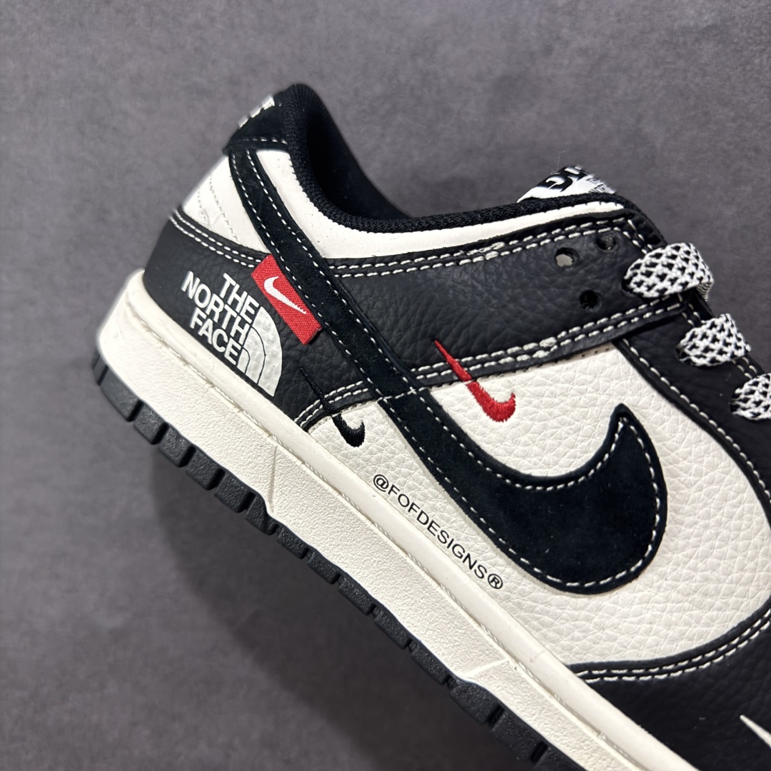  
【定制版】Nike SB Dunk Low 北面联名 黑白黑勾黑勾 周年高端定制 低帮休闲板鞋 YX