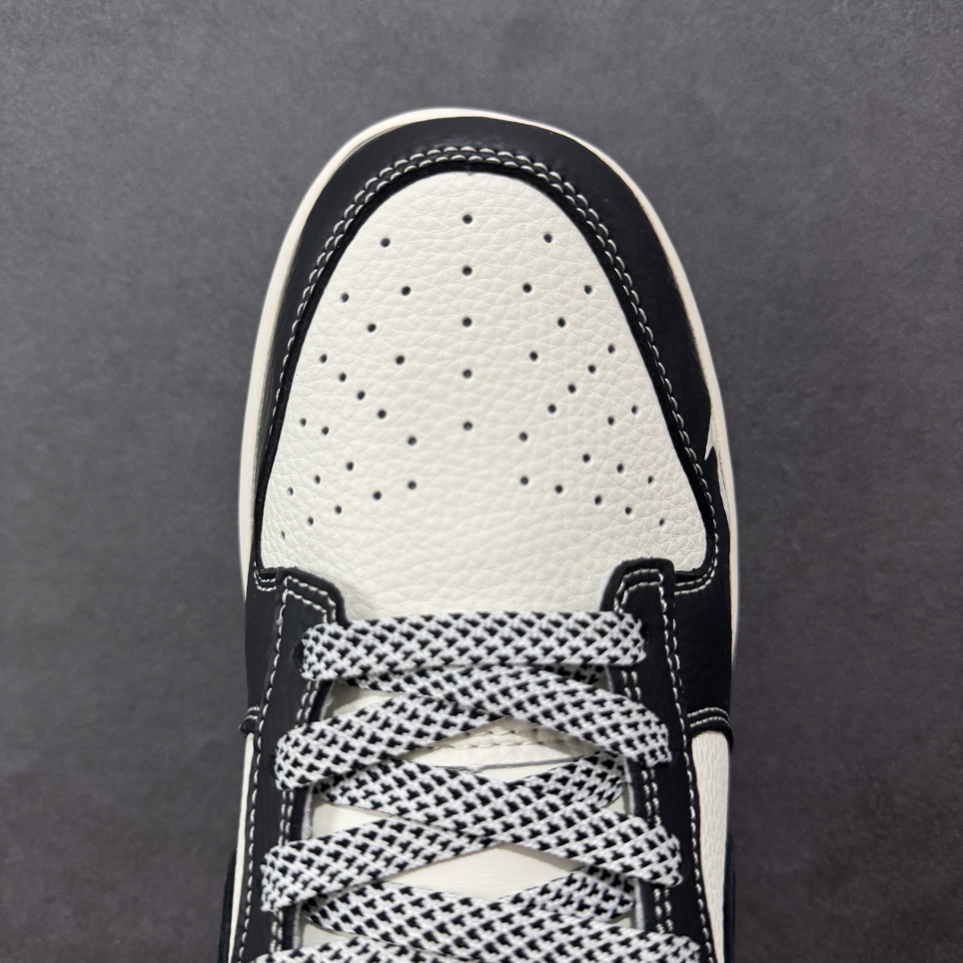  
【定制版】Nike SB Dunk Low 北面联名 黑白黑勾黑勾 周年高端定制 低帮休闲板鞋 YX