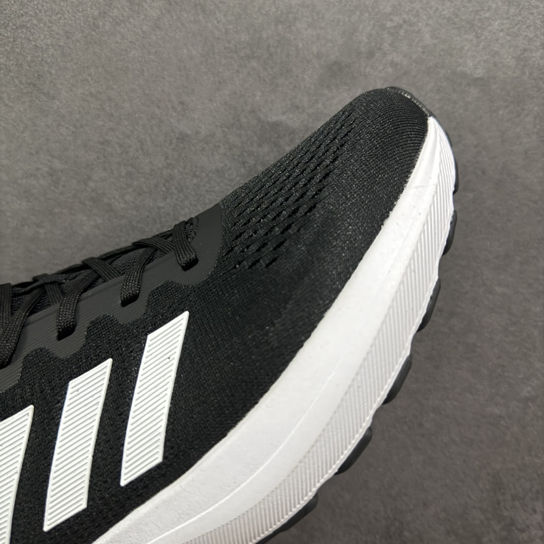 图片[5]-【公司级】AD Supernova Rise 阿迪全新休闲轻跑鞋 款鞋采用了Dreamstrike+ 中底 将缓冲材质与柔软的织物相结合 以最大限度地减少刺激性摩擦和慢跑后水泡的可能性 在美学方面 Supernova Rise 从自然和生物中汲取灵感 如深色底色和半绿色细节 货号：D68961 尺码：40-45-选品中心