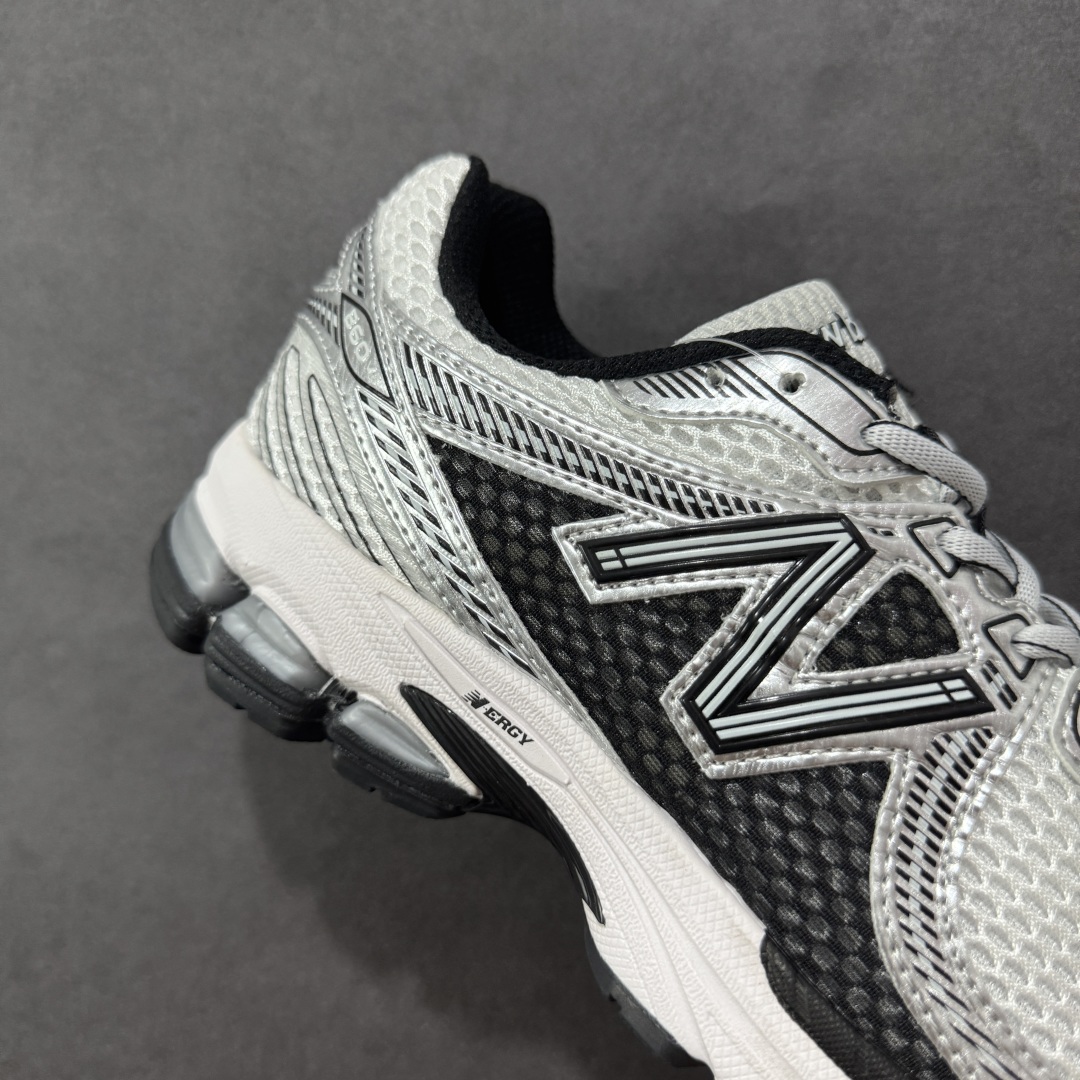 图片[6]-【公司级】New Balance NB 860V2 防滑耐磨低帮跑步鞋 灰银 正确组合大底 非市场涂漆描边大底 区别任意版本 版型清洁度一流 做工无敌 正确网格中底 原材料打造 AiméLeon Dore的灵感来自闪亮的覆盖层 这是当时高性能跑鞋的常见设计细节AiméLeonDore的思想依赖金属金色和银色贴花来赋予鞋型独特的个性 货号： ML860XD 尺码： 36 37 37.5 38 38.5 39.5 40 40.5 41.5 42 42.5 43 44 44.5 45-选品中心