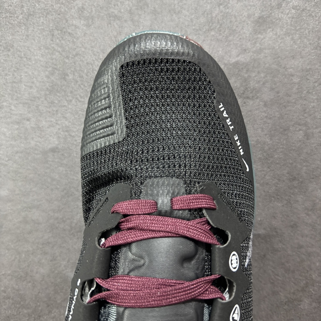 图片[8]-【公司级】耐克 Nike WildHorse 8 男子越野跑步鞋 飞野马八代 缓震透气 运动鞋 穿上Nike Wildhorse 8 越野跑步鞋，由步道起点往山顶前进，沿途征服蜿蜒小径、起伏山丘和棘手急弯。 此鞋款专为越野跑设计，集强劲抓地力、回弹缓震效能和可靠包覆设计于一身，助你在应对长距离越野跑和崎岖地形时站稳脚步，不断向前。优点：耐用，出色的锁定效果，充足的脚趾空间，在泥泞、湿地和雪地上有很好的抓地力，在硬地上也很舒适，稳定而具有保护性的中底，平稳、令人愉快的跑步感觉，最适合日常训练和越野长慢跑。 货号：DR2686-004 尺码：39-45-选品中心