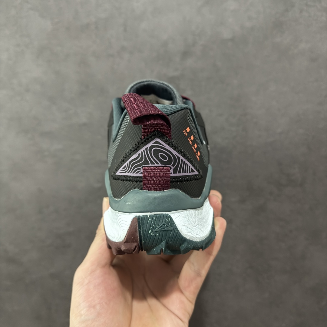 图片[4]-【公司级】耐克 Nike WildHorse 8 男子越野跑步鞋 飞野马八代 缓震透气 运动鞋 穿上Nike Wildhorse 8 越野跑步鞋，由步道起点往山顶前进，沿途征服蜿蜒小径、起伏山丘和棘手急弯。 此鞋款专为越野跑设计，集强劲抓地力、回弹缓震效能和可靠包覆设计于一身，助你在应对长距离越野跑和崎岖地形时站稳脚步，不断向前。优点：耐用，出色的锁定效果，充足的脚趾空间，在泥泞、湿地和雪地上有很好的抓地力，在硬地上也很舒适，稳定而具有保护性的中底，平稳、令人愉快的跑步感觉，最适合日常训练和越野长慢跑。 货号：DR2686-004 尺码：39-45-选品中心