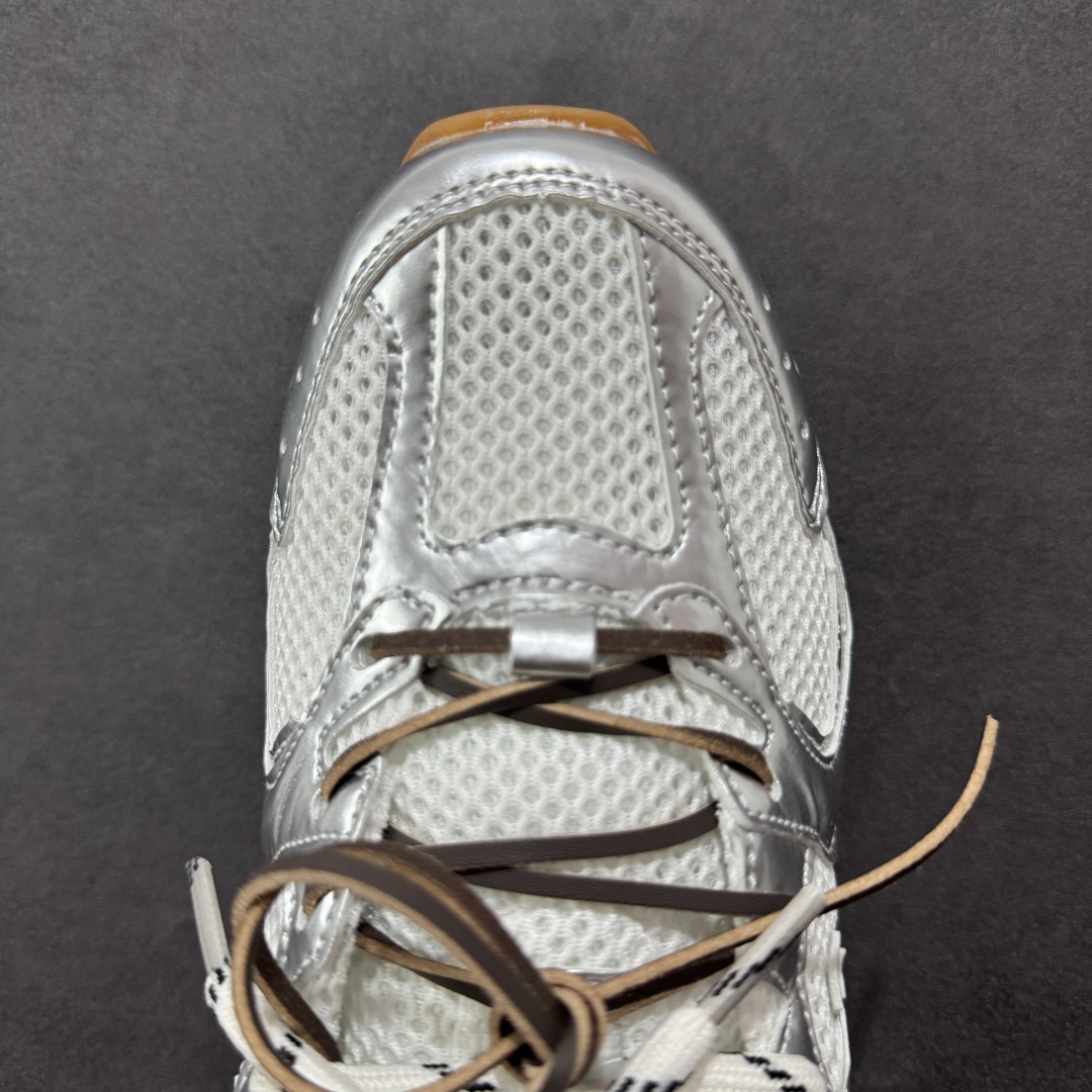 图片[8]-【福利特价】Miumiu x New Balance NB530 新百伦缪缪联名款复古运动鞋 全套原楦原纸板原厂数据开发 原厂三文治网纱 原装进口羊皮加羊反绒正确绒感卡色 正确中底拉帮中底纸板满印细节 冲裁组合 匠心打造 耗时两个月开发完成 工艺极其复杂难度可想而知 正确私模大底 跑量专用 尺码：36-45-选品中心