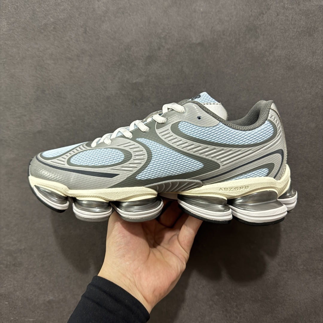 图片[2]-【纯原C版】New Balance 新百伦 NB2000 网面休闲鞋 复古还要机能，NB官方重磅新品。一款融合复古设计与现代科技的跑鞋，以其经典的造型和舒适脚感，成为2025年复古潮流爱好的推荐单品。 极具视觉冲击力的5根ABZORB单元，以及无缝鞋面的设计，加上3M反光材质的装饰，比之前推出的9060系列更夸张，更具未来感。 货号：U2000BA 尺码：36-45-选品中心