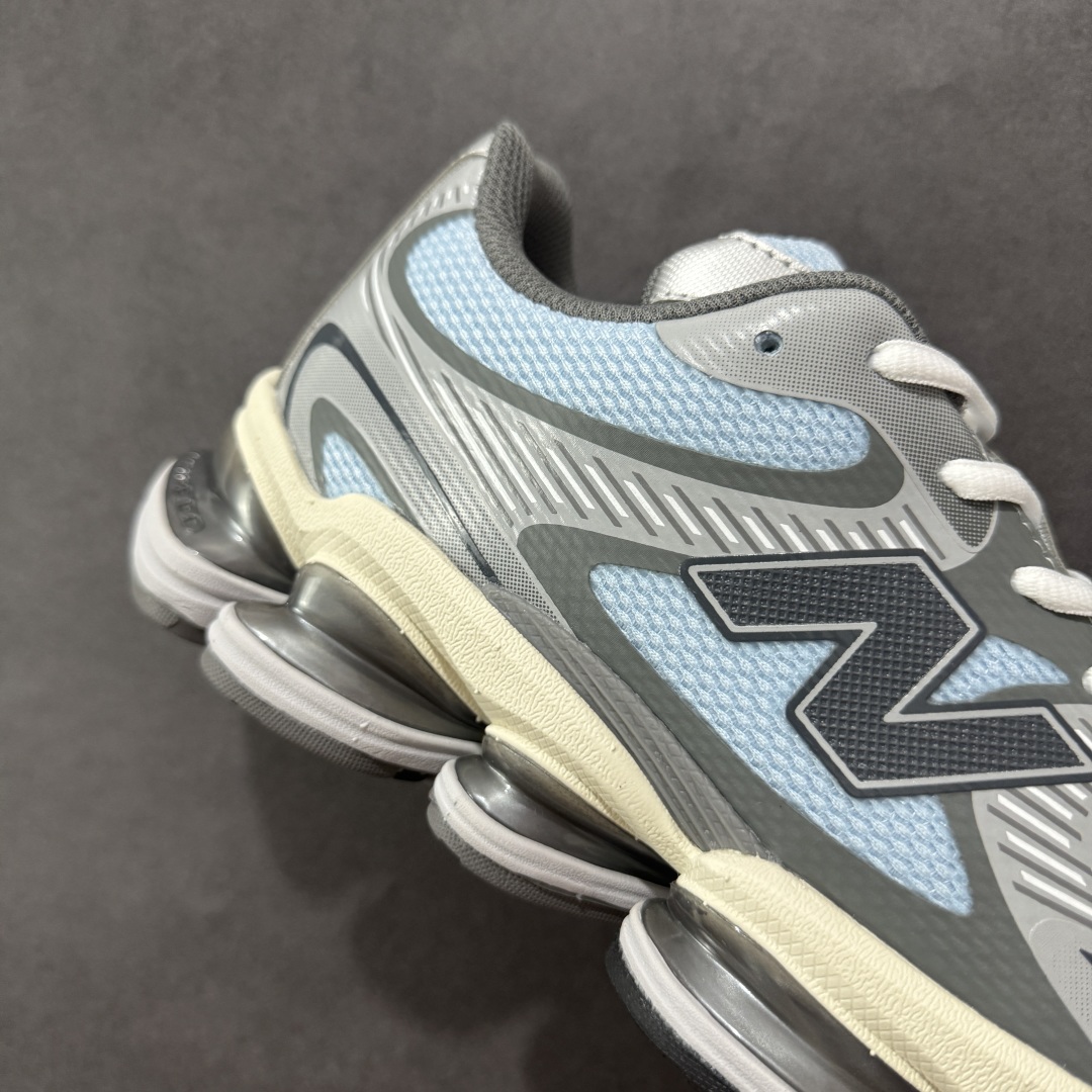 图片[6]-【纯原C版】New Balance 新百伦 NB2000 网面休闲鞋 复古还要机能，NB官方重磅新品。一款融合复古设计与现代科技的跑鞋，以其经典的造型和舒适脚感，成为2025年复古潮流爱好的推荐单品。 极具视觉冲击力的5根ABZORB单元，以及无缝鞋面的设计，加上3M反光材质的装饰，比之前推出的9060系列更夸张，更具未来感。 货号：U2000BA 尺码：36-45-选品中心