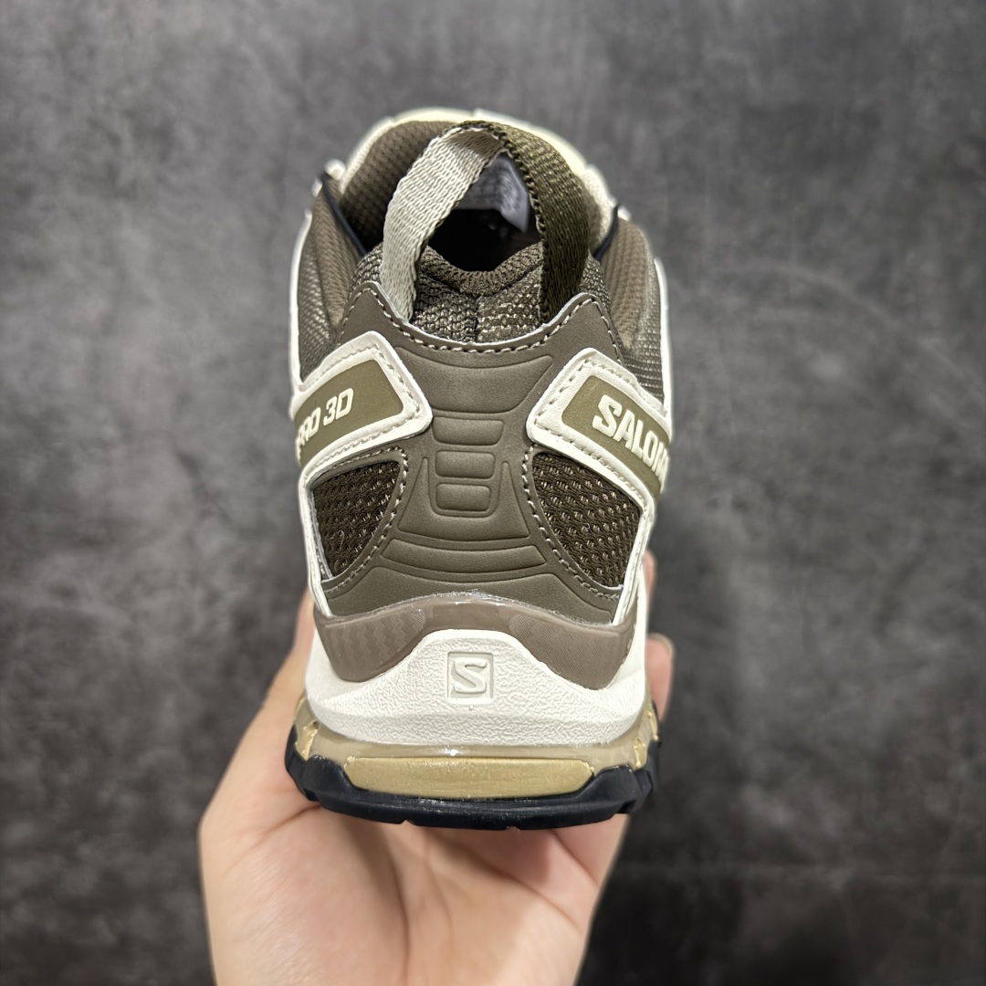 图片[4]-【绿x版】SALOMON XA Pro 3D ADV 萨洛蒙潮流越野机能户外功能鞋 石灰色 478848 新配色出货 纯原外贸平台特供订单 耗时半年巨作 全套原纸板楦头开发 原厂特供网布配套加持 确保原汁原味 完美呈现版型 原档数据独家私模五层组合大底 男女鞋同步官方开发至46.5 原装Ortholite轻量化鞋垫 中底布带钢印编号 原厂TPU锁扣 进口港宝加持 后跟自然饱满 还原公司包裹性 鞋面采用SENSIFT贴合技术 全方位贴合包裹脚型 鞋跟部鞋底牵引设计 提供强大的抓地性能 更适应野外崎岖不平的道路 其3D ADVANCED CHASSIS底盘 材料轻量大化 钉齿设计更具稳定性 防护性 鞋底易磨损区运用CONTAGRIP高耐磨材料 应对城市硬质路面长距离跑考验 尺码：36 36.5 37.5 38 38.5 39 40 40.5 41 42 42.5 43 44 44.5 45 46 46.5-选品中心