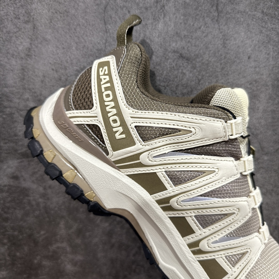 图片[7]-【绿x版】SALOMON XA Pro 3D ADV 萨洛蒙潮流越野机能户外功能鞋 石灰色 478848 新配色出货 纯原外贸平台特供订单 耗时半年巨作 全套原纸板楦头开发 原厂特供网布配套加持 确保原汁原味 完美呈现版型 原档数据独家私模五层组合大底 男女鞋同步官方开发至46.5 原装Ortholite轻量化鞋垫 中底布带钢印编号 原厂TPU锁扣 进口港宝加持 后跟自然饱满 还原公司包裹性 鞋面采用SENSIFT贴合技术 全方位贴合包裹脚型 鞋跟部鞋底牵引设计 提供强大的抓地性能 更适应野外崎岖不平的道路 其3D ADVANCED CHASSIS底盘 材料轻量大化 钉齿设计更具稳定性 防护性 鞋底易磨损区运用CONTAGRIP高耐磨材料 应对城市硬质路面长距离跑考验 尺码：36 36.5 37.5 38 38.5 39 40 40.5 41 42 42.5 43 44 44.5 45 46 46.5-选品中心