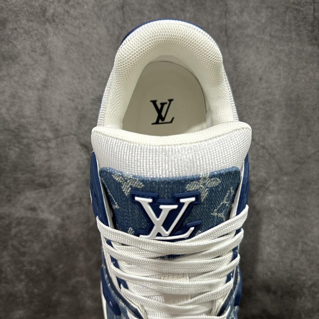 图片[8]-【HS纯原礼盒版福利】 LV Trainer系列高奢运动鞋 新款芯片顶级 潮人必备单品 同步ZP官网空胶工艺 鞋舌、挂饰均镶嵌NFC芯片感应装置 正确胶片断点式设计 中底正确还原原版油印字母比例 1：1原楦格板、楦头、刀磨全新升级！ 独家订制顶级压纹麂皮 原版开模TPU大底 质感原版一致 垫脚聚米微料加透气英伦网布 披靡市场任何版本！细节完美呈现！ 代购指定版本 全新升级最新双盒包装 扫码秒进官网！ 全套包装配件同比原版 尺码： 35-45-选品中心