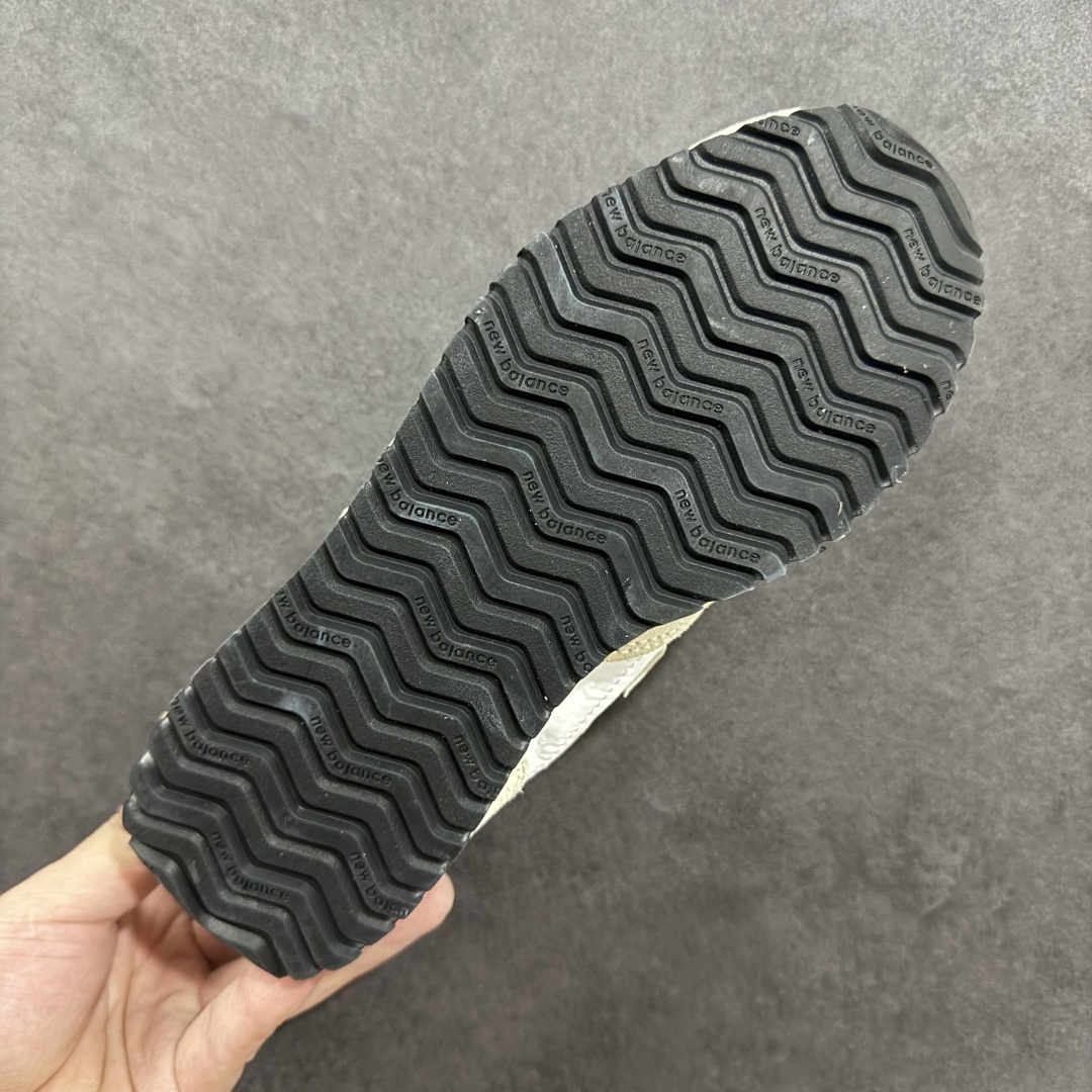 图片[9]-【K版】New Balance NB 471 系列 鞋款特别附赠两双带有品牌标识的限定配色鞋带，在色彩的变换间激发更多造型灵感 New Balance 471鞋款的诞生，不仅承载着New Balance对复古薄底跑鞋的创意诠释，更延续了品牌对经典设计的传承与致敬。 货号： U471AJ 尺码：36-45-选品中心