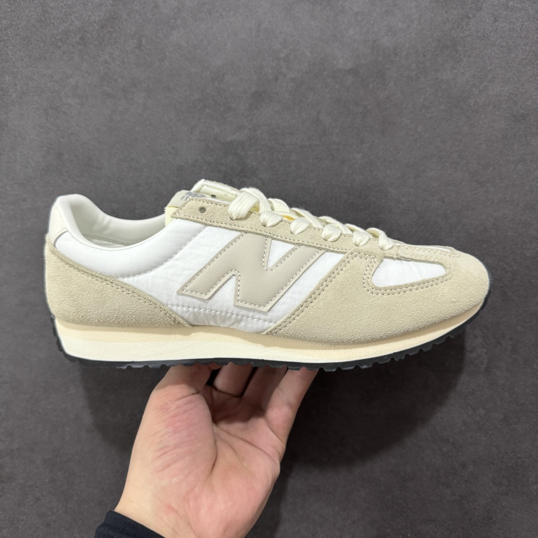 【K版】New Balance NB 471 系列 鞋款特别附赠两双带有品牌标识的限定配色鞋带,在色彩的变换间激发更多造型灵感 New Balance 471鞋款的诞生,不仅承载着New Balance对复古薄底跑鞋的创意诠释,更延续了品牌对经典设计的传承与致敬。 货号: U471AJ 尺码:36-45-选品中心