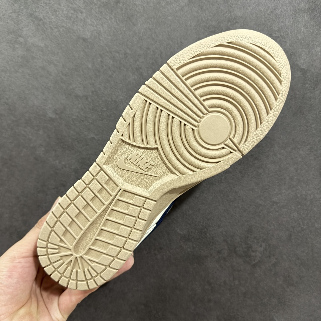  
【定制版】海外爆款限量发售！高端定制Nike SB Dunk Low 巴黎世家联名---浅棕深蓝勾 