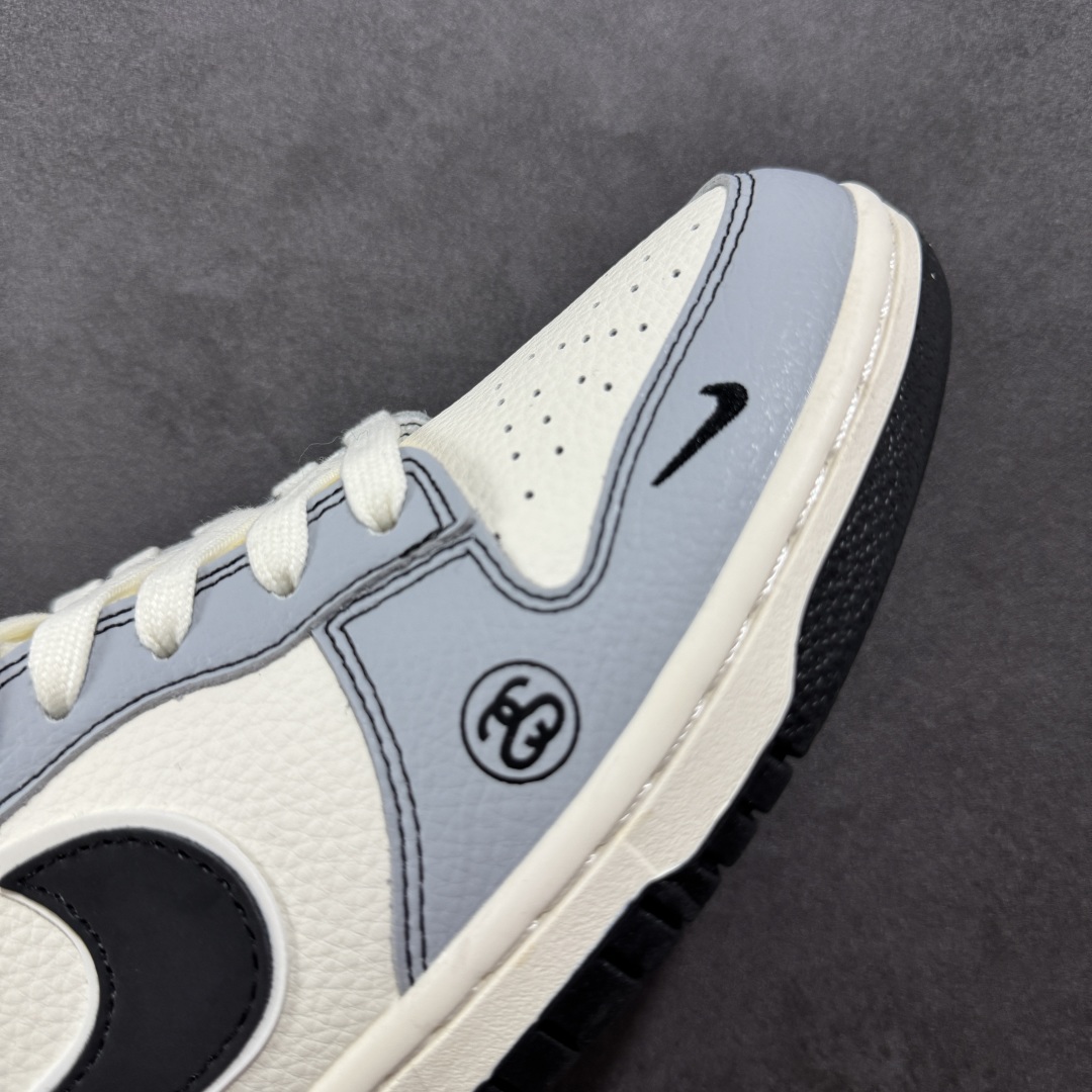   
【定制版】Nike SB Dunk Low 斯图西联名 灰黑勾 周年高端定制 低帮休闲板鞋 XS6