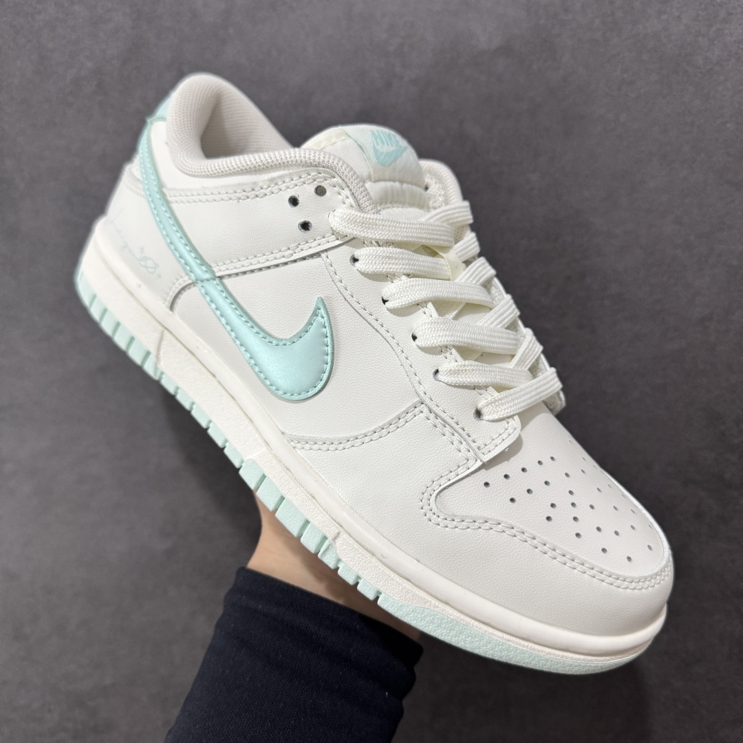 【YC纯原】NK Dunk Low 薄荷曼波 WC0212-017
当杏仁奶白拥抱一缕薄荷蓝的风,