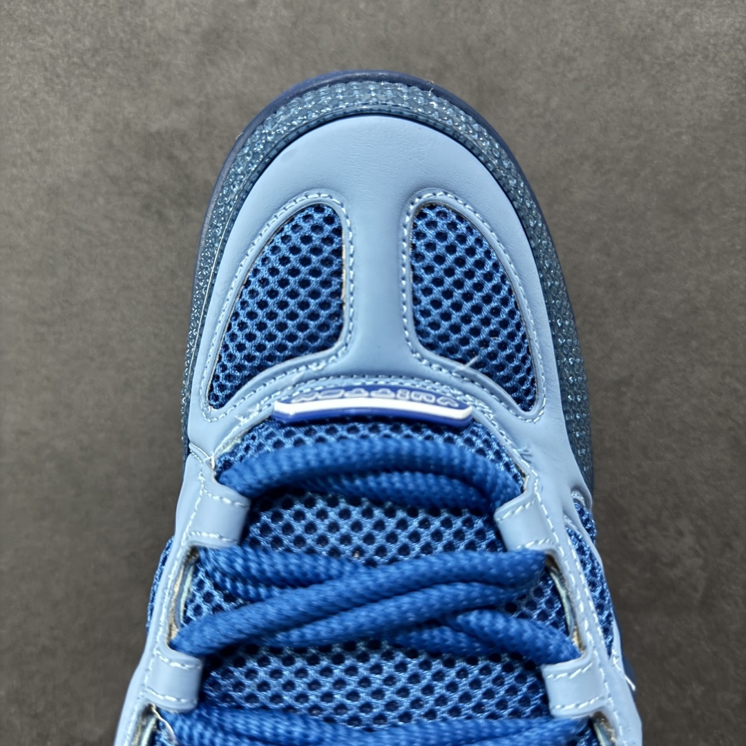 图片[8]-【原装礼盒版】Louis Vuitton SKATE lv路易威登系带时装走秀运动时尚板鞋 外贸零售特供批次 2023全新纸板数据 印花高频效果碾压市面 市售天花板产物 耗时半年巨作 全套原厂新版原纸板楦头开发 原厂特供皮料加持 市场所有版本中综合最强的货品 GD实力大厂出品 全网最全配色更新最快 最成熟的做工稳定的品控 完美鞋型超高的清洁度 零毛边线头瑕疵 全套原楦原纸版原鞋开模 全网最具灵魂的版型 正确原装黄色鞋盒 正确中底印花 鞋面印花3D高频深度立体 全鞋电脑针车 紧密相连 针距密度一致 环保乳胶注塑鞋垫 厚度脚感还原原版 皮面裁剪部位 统一油边封口工艺 原装橡胶大底含胶量大底组合零偏差 专柜全套包装 防尘袋 说明书 质保卡 男女鞋 尺码：35 36 37 38 39 40 41 42 43 44 45 46 47-选品中心