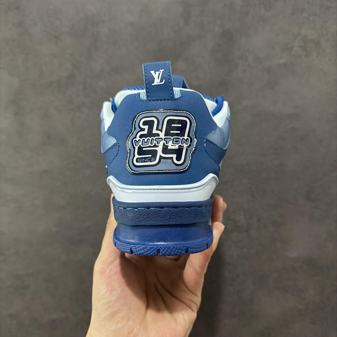 图片[4]-【原装礼盒版】Louis Vuitton SKATE lv路易威登系带时装走秀运动时尚板鞋 外贸零售特供批次 2023全新纸板数据 印花高频效果碾压市面 市售天花板产物 耗时半年巨作 全套原厂新版原纸板楦头开发 原厂特供皮料加持 市场所有版本中综合最强的货品 GD实力大厂出品 全网最全配色更新最快 最成熟的做工稳定的品控 完美鞋型超高的清洁度 零毛边线头瑕疵 全套原楦原纸版原鞋开模 全网最具灵魂的版型 正确原装黄色鞋盒 正确中底印花 鞋面印花3D高频深度立体 全鞋电脑针车 紧密相连 针距密度一致 环保乳胶注塑鞋垫 厚度脚感还原原版 皮面裁剪部位 统一油边封口工艺 原装橡胶大底含胶量大底组合零偏差 专柜全套包装 防尘袋 说明书 质保卡 男女鞋 尺码：35 36 37 38 39 40 41 42 43 44 45 46 47-选品中心