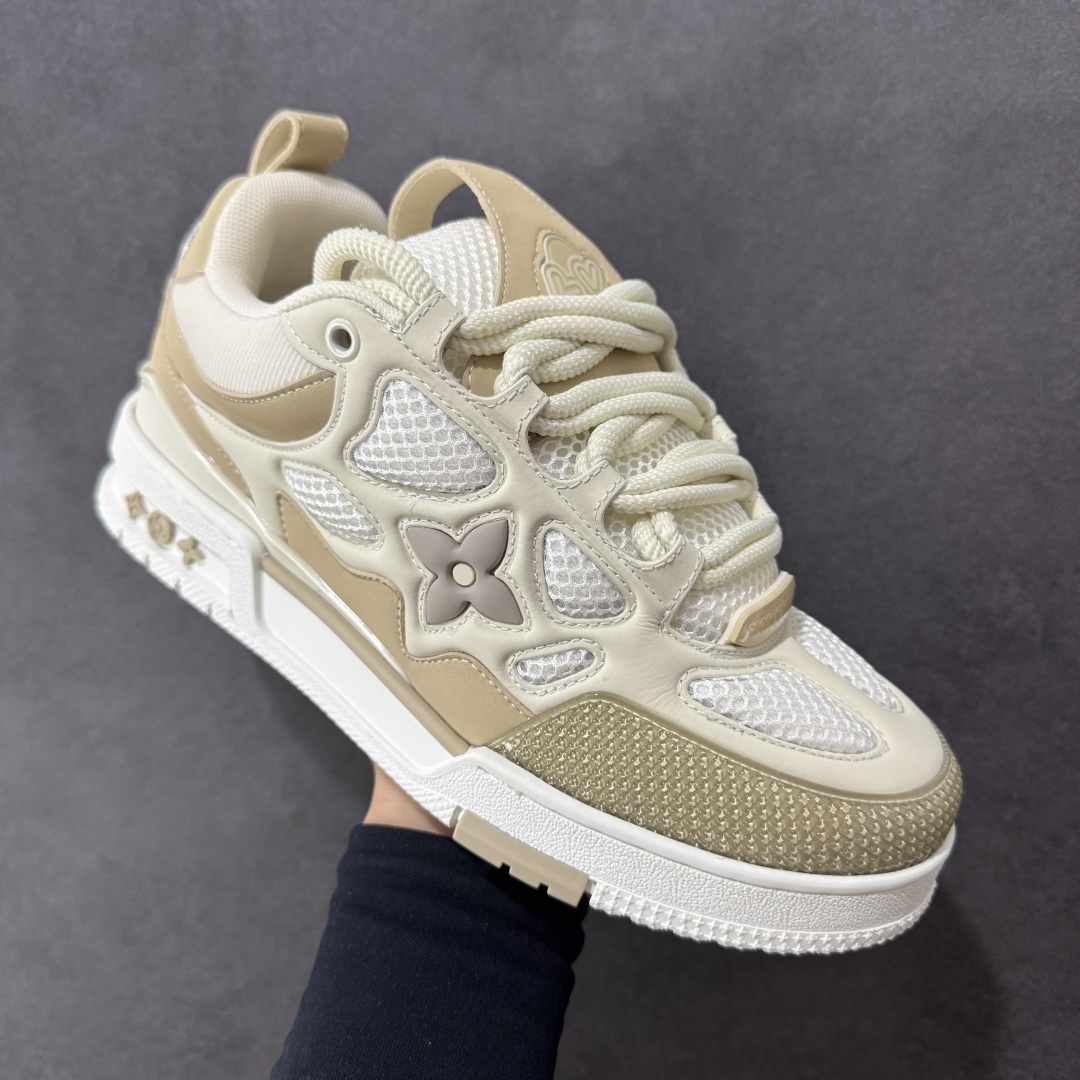 图片[3]-【原装礼盒版】Louis Vuitton SKATE lv路易威登系带时装走秀运动时尚板鞋 外贸零售特供批次 2023全新纸板数据 印花高频效果碾压市面 市售天花板产物 耗时半年巨作 全套原厂新版原纸板楦头开发 原厂特供皮料加持 市场所有版本中综合最强的货品 GD实力大厂出品 全网最全配色更新最快 最成熟的做工稳定的品控 完美鞋型超高的清洁度 零毛边线头瑕疵 全套原楦原纸版原鞋开模 全网最具灵魂的版型 正确原装黄色鞋盒 正确中底印花 鞋面印花3D高频深度立体 全鞋电脑针车 紧密相连 针距密度一致 环保乳胶注塑鞋垫 厚度脚感还原原版 皮面裁剪部位 统一油边封口工艺 原装橡胶大底含胶量大底组合零偏差 专柜全套包装 防尘袋 说明书 质保卡 男女鞋 尺码：35 36 37 38 39 40 41 42 43 44 45 46 47-选品中心