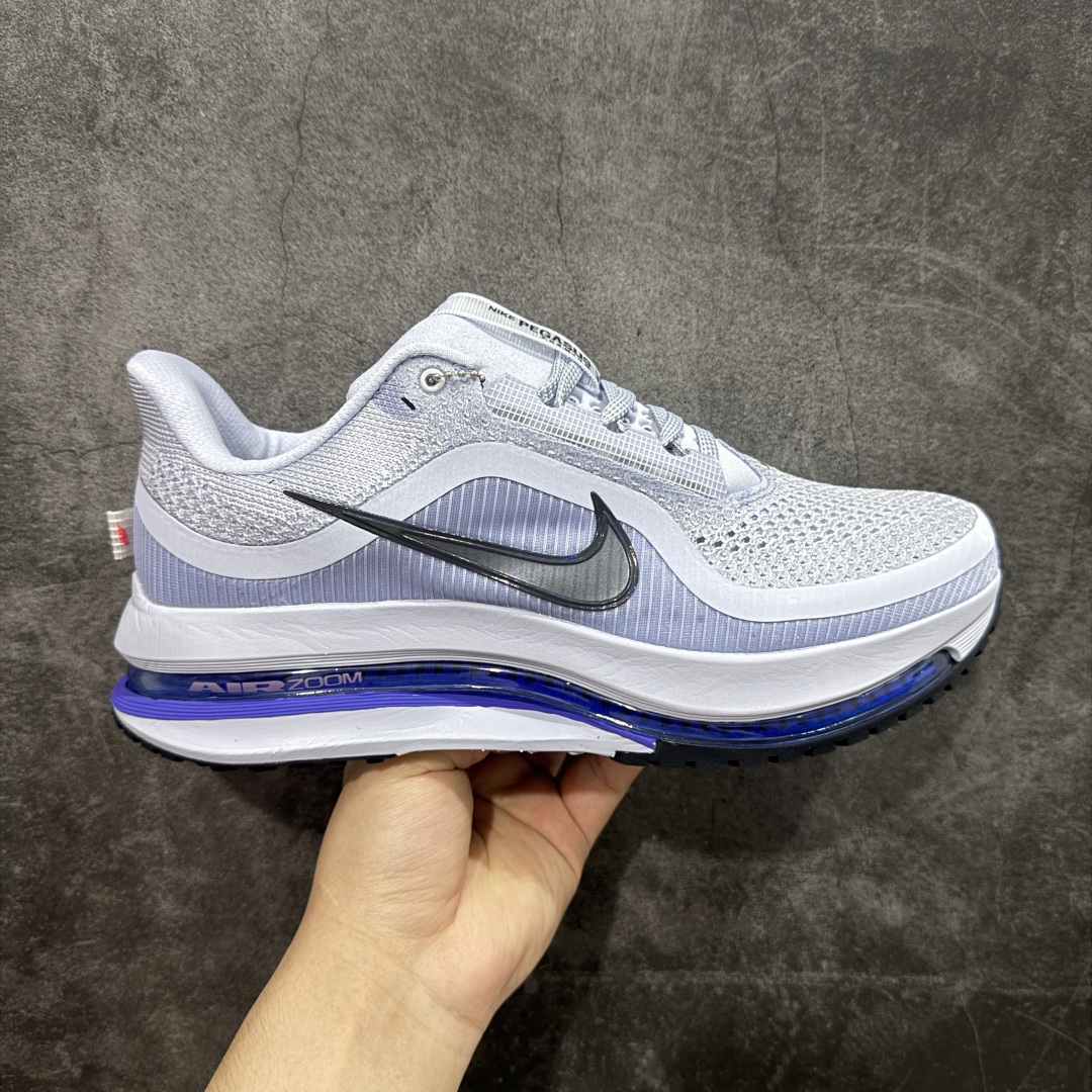 【H11纯原】Nike Pegasus Premium Airscape 舒适百搭减震防滑耐磨透气 低帮跑步鞋     低帮跑步鞋，浅紫配色，简约又不失活力，上脚超吸睛。  它不仅颜值高，性能更是一绝！  全掌气垫科技，减震防滑超耐磨，每一步都能感受到强劲回弹，给双脚舒适支撑。  透气鞋面，跑步时双脚也能自由呼吸。    #独家原包 原底原料 开模打造  #原厂鞋标 高精密准度  #原楦原纸板开发 匹配原版98%以上  #后跟弧度 正确呈现  #原厂皮料 质感无敌  #皮料切割干净 无任何毛边 清洁度细节完美    货号：HQ2592-004    尺码：36 36.5 37.5 38 38.5 39 40 40.5 41 42 42.5 43 44 45 46-选品中心