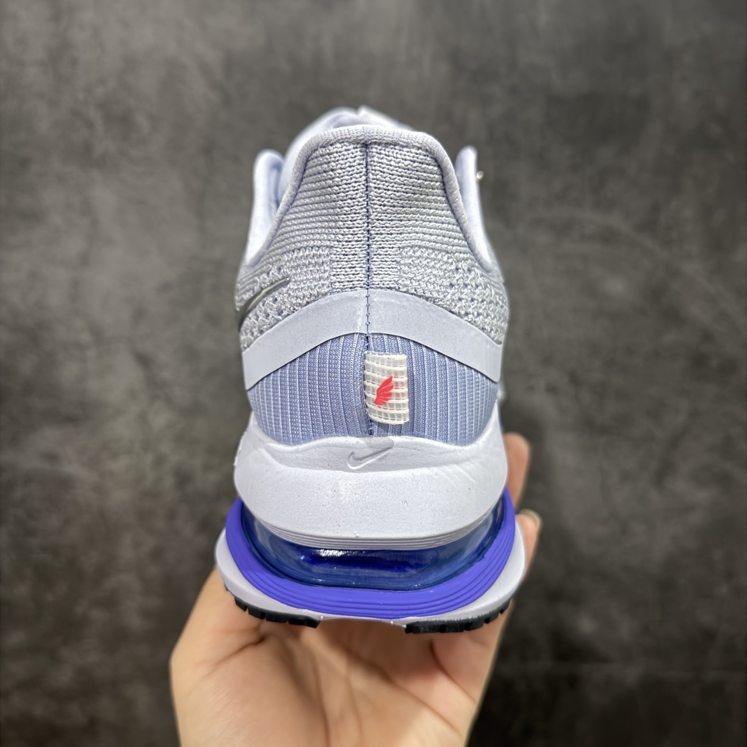 图片[4]-【H11纯原】Nike Pegasus Premium Airscape 舒适百搭减震防滑耐磨透气 低帮跑步鞋     低帮跑步鞋，浅紫配色，简约又不失活力，上脚超吸睛。  它不仅颜值高，性能更是一绝！  全掌气垫科技，减震防滑超耐磨，每一步都能感受到强劲回弹，给双脚舒适支撑。  透气鞋面，跑步时双脚也能自由呼吸。    #独家原包 原底原料 开模打造  #原厂鞋标 高精密准度  #原楦原纸板开发 匹配原版98%以上  #后跟弧度 正确呈现  #原厂皮料 质感无敌  #皮料切割干净 无任何毛边 清洁度细节完美    货号：HQ2592-004    尺码：36 36.5 37.5 38 38.5 39 40 40.5 41 42 42.5 43 44 45 46-选品中心