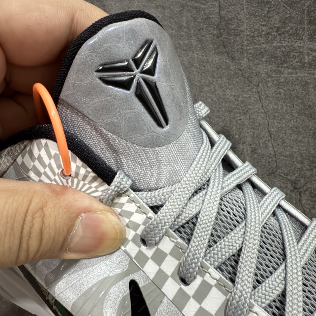 图片[6]-【Star版本】Nike Zoom Kobe 5 Protro \”Zebra\” 白灰斑马 货号：CD4991-003 完美复刻公司货 前掌超大Zoom Turbo气垫 后掌EVA缓震 真正的原汁原味 还原ZP脚感 全身鞋材卡料色独家定制 唯一正确喷漆工艺Swoosh 正确凹凸蛇鳞工艺 正确鞋面渐变效果 内全置真动飞态线 独立原厂模具 最大尺码达到48.5码 首批不拼图大几率过验 亲测已过 支持各种高强度实战 无需担心 上脚价 补货周期极长 脚宽建议买大半码 科比系列前掌偏窄 不影响二次销售 支持七天无理由退换 尺码：40 40.5 41 42 42.5 43 44 44.5 45 45.5 46 47.5 48.5-选品中心