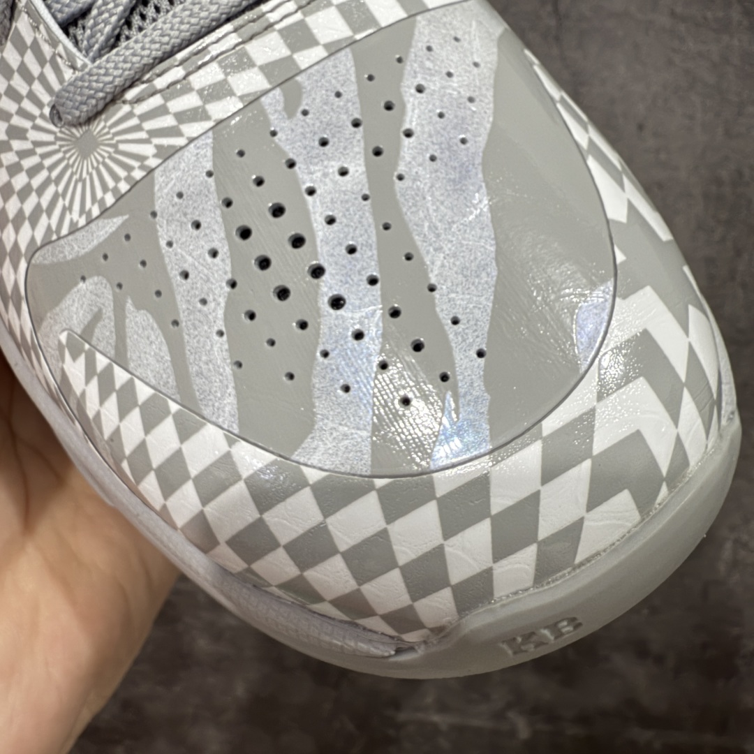 图片[5]-【Star版本】Nike Zoom Kobe 5 Protro \”Zebra\” 白灰斑马 货号：CD4991-003 完美复刻公司货 前掌超大Zoom Turbo气垫 后掌EVA缓震 真正的原汁原味 还原ZP脚感 全身鞋材卡料色独家定制 唯一正确喷漆工艺Swoosh 正确凹凸蛇鳞工艺 正确鞋面渐变效果 内全置真动飞态线 独立原厂模具 最大尺码达到48.5码 首批不拼图大几率过验 亲测已过 支持各种高强度实战 无需担心 上脚价 补货周期极长 脚宽建议买大半码 科比系列前掌偏窄 不影响二次销售 支持七天无理由退换 尺码：40 40.5 41 42 42.5 43 44 44.5 45 45.5 46 47.5 48.5-选品中心