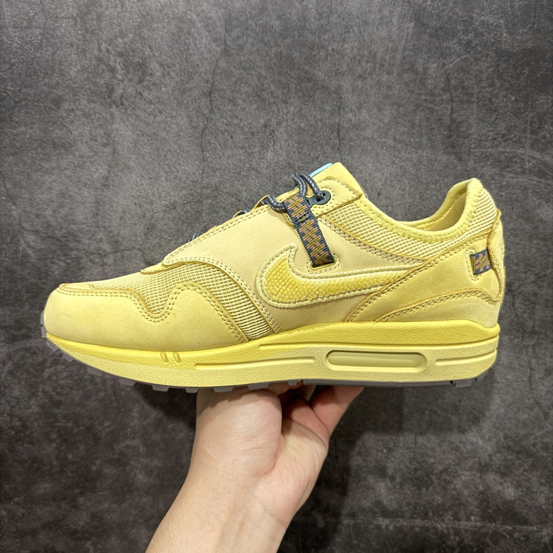 图片[2]-【外贸纯原版】Travis Scott x Nike Air Max 1 \”Saturn Gold\”\’ 复古休闲跑步鞋 小麦色 倒钩 货号：DO9392-700 外贸大厂全新开发出品 多次改良 品质细节完美升级出货 全新原楦档案原纸版数据开发版型 采用同源一致Prime Asia原厂丝光头层磨砂皮革饰片组合原装三明治网布物料 麂皮绒感刷色感十足 原厂材质纯手工复杂串珠效果倒钩子 正确二次成型\’猛帮\’成型工艺❌区别市面版本 升级回弹PU缓震中底材质 全新独家开模底纹橡胶鞋底 尺码：36 36.5 37.5 38 38.5 39 40 40.5 41 42 42.5 43 44 44.5 45 46 47.5（女码后期出货）-选品中心
