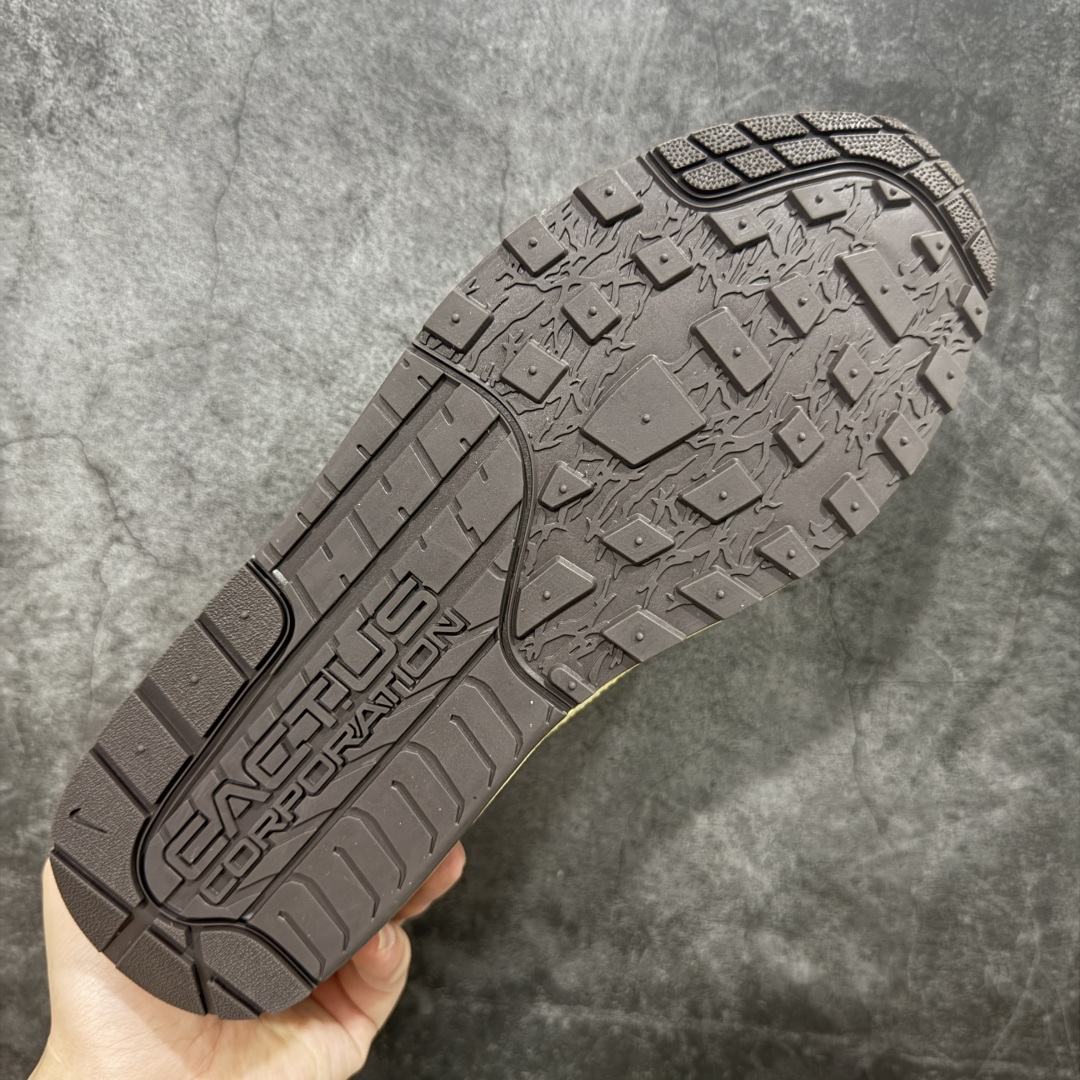 图片[9]-【外贸纯原版】Travis Scott x Nike Air Max 1 TS复古休闲跑步鞋 巴洛克棕卡其色 倒钩 货号：DO9392-200 外贸大厂全新开发出品 多次改良 品质细节完美升级出货 全新原楦档案原纸版数据开发版型 采用同源一致Prime Asia原厂丝光头层磨砂皮革饰片组合原装三明治网布物料 麂皮绒感刷色感十足 原厂材质纯手工复杂串珠效果倒钩子 正确二次成型\’猛帮\’成型工艺❌区别市面版本 升级回弹PU缓震中底材质 全新独家开模底纹橡胶鞋底 尺码：36 36.5 37.5 38 38.5 39 40 40.5 41 42 42.5 43 44 44.5 45 46 47.5（女码后期出货）-选品中心