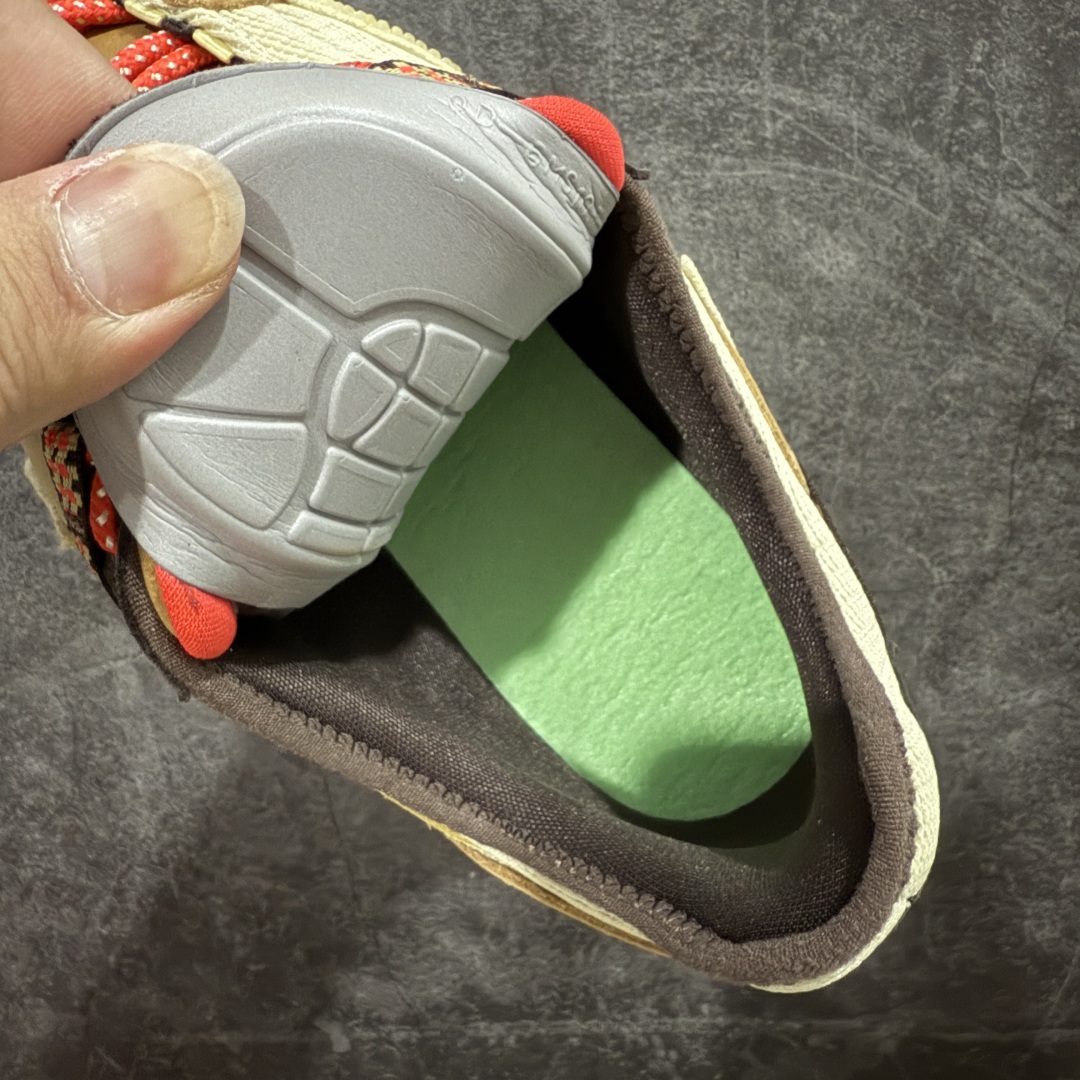 图片[8]-【外贸纯原版】Travis Scott x Nike Air Max 1 TS复古休闲跑步鞋 巴洛克棕卡其色 倒钩 货号：DO9392-200 外贸大厂全新开发出品 多次改良 品质细节完美升级出货 全新原楦档案原纸版数据开发版型 采用同源一致Prime Asia原厂丝光头层磨砂皮革饰片组合原装三明治网布物料 麂皮绒感刷色感十足 原厂材质纯手工复杂串珠效果倒钩子 正确二次成型\’猛帮\’成型工艺❌区别市面版本 升级回弹PU缓震中底材质 全新独家开模底纹橡胶鞋底 尺码：36 36.5 37.5 38 38.5 39 40 40.5 41 42 42.5 43 44 44.5 45 46 47.5（女码后期出货）-选品中心