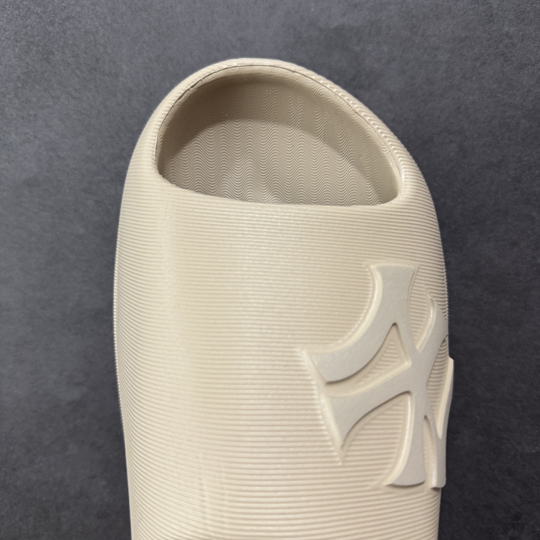 图片[8]-【公司级】新款MLB情侣拖鞋男女NY厚底增高一字拖凉鞋运动沙滩鞋白色 尺码： 35-45-选品中心