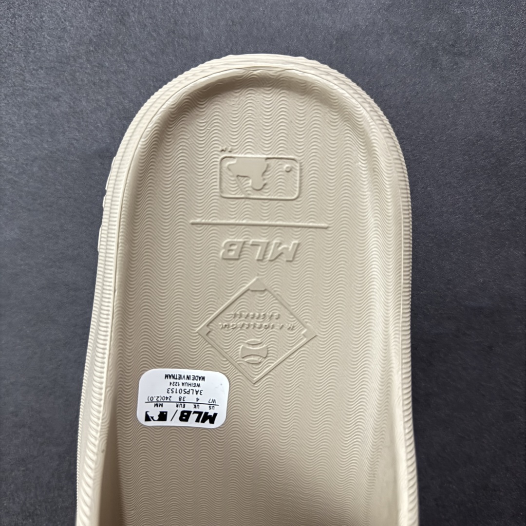 图片[7]-【公司级】新款MLB情侣拖鞋男女NY厚底增高一字拖凉鞋运动沙滩鞋白色 尺码： 35-45-选品中心