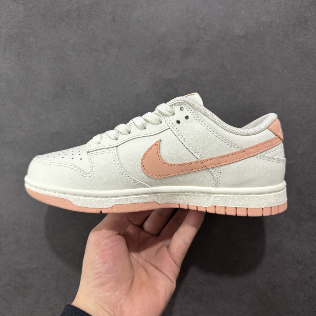 
【YC纯原】NK Dunk Low 桃之夭夭 W-015 
当夏风佛过针脚，Swoosh 便成了枝头颤