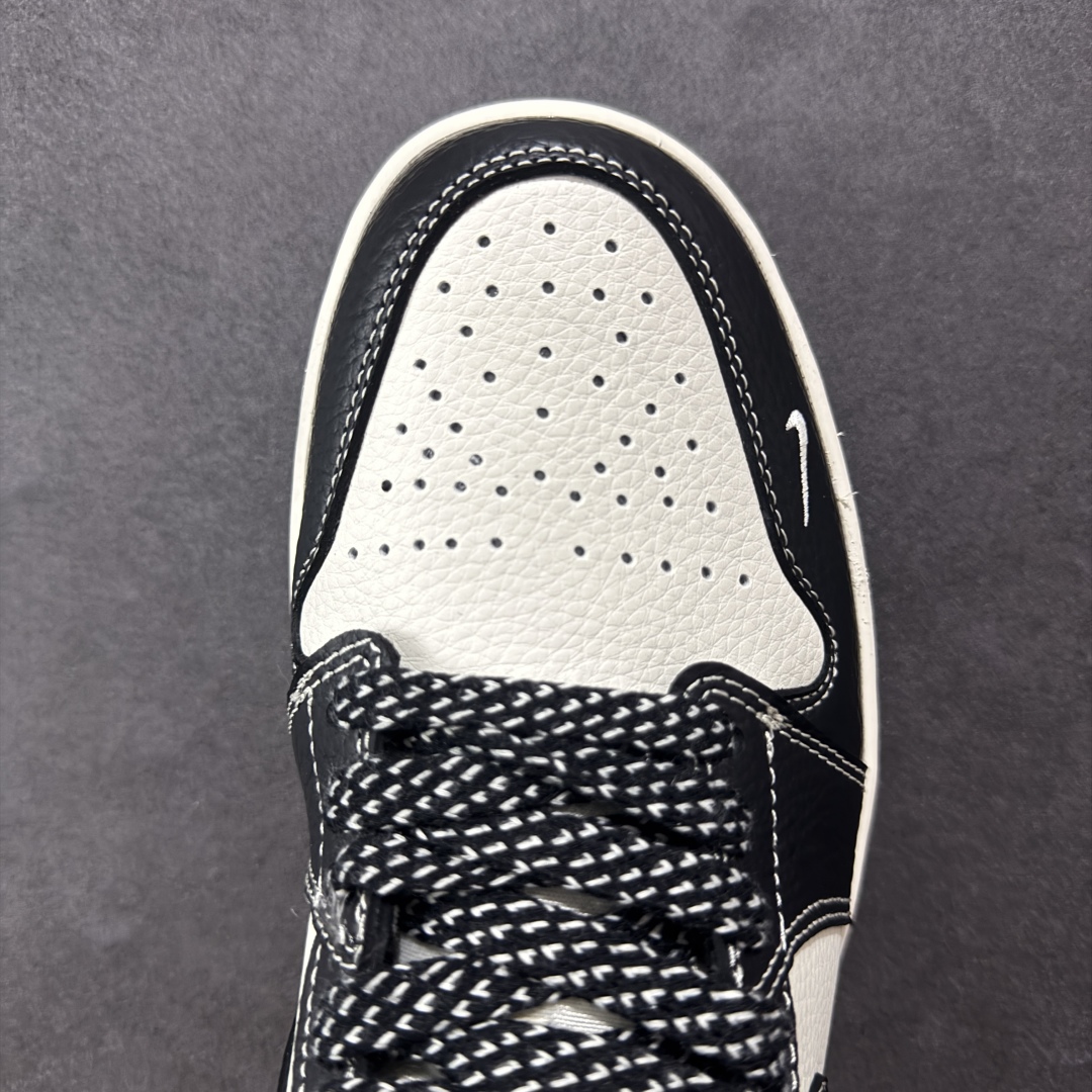 图片[8]-【定制版】Air Jordan 1 Low AJ1乔1低帮北面联名同步官方配色 市场唯一独家头层皮打造 原鞋原档案开发 原厂皮料 原档冲孔鞋头 正确满胶鞋垫 四线拉帮 原厂织唛标 鞋舌高弹海绵填充 货号：XX2418-018 尺码：36 36.5 37 38 38.5 39 40 40.5 41 42 42.5 43 44 44.5 45-选品中心