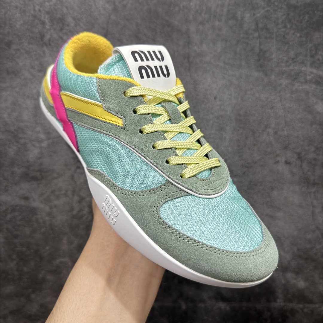 图片[3]-【HZ渠道纯原】MIU MIU缪缪 Gymnasium 绒面革 圆头系带 薄底鞋 低帮 生活休闲鞋 女款 黄绿色 私人订单 原版开发打造 区别市场所有版本 一切细节均对标原版 皮料 面料 大底均与原版对比无差别 无任何色差 欢迎对比 市场最高版 尺码：36-44-选品中心